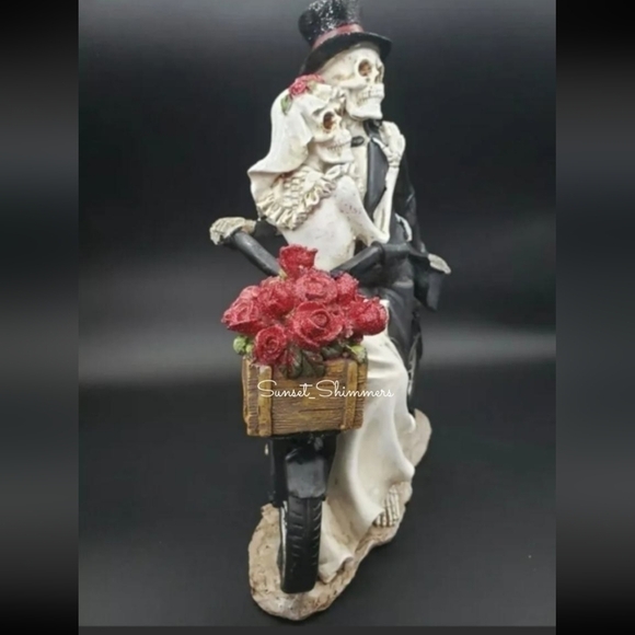 Amazon.com: Pacific Giftware Love Never Dies Newly Wed  Goth WHITE Wedding Love Never Dies Skeleton Bride Groom on Bike Figurine Decor